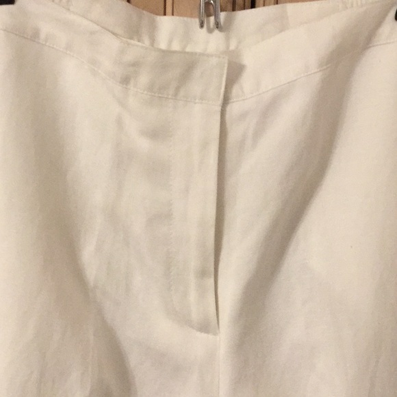 NWT-White Cropped Linen/Rayon Pant, SZ 12, 25”. - Picture 4 of 5